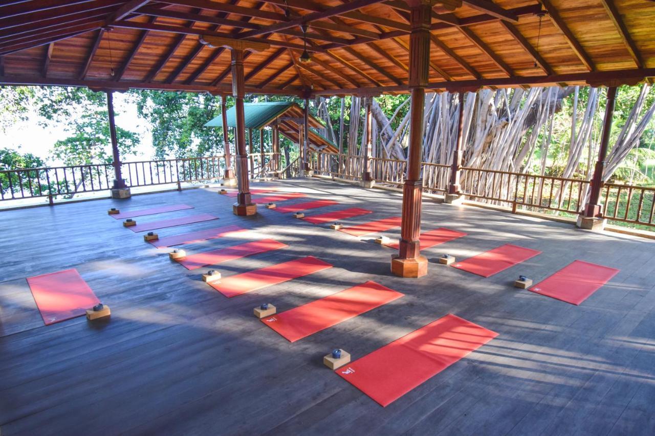Amaru Wellbeing Resort Chinandega Exteriör bild
